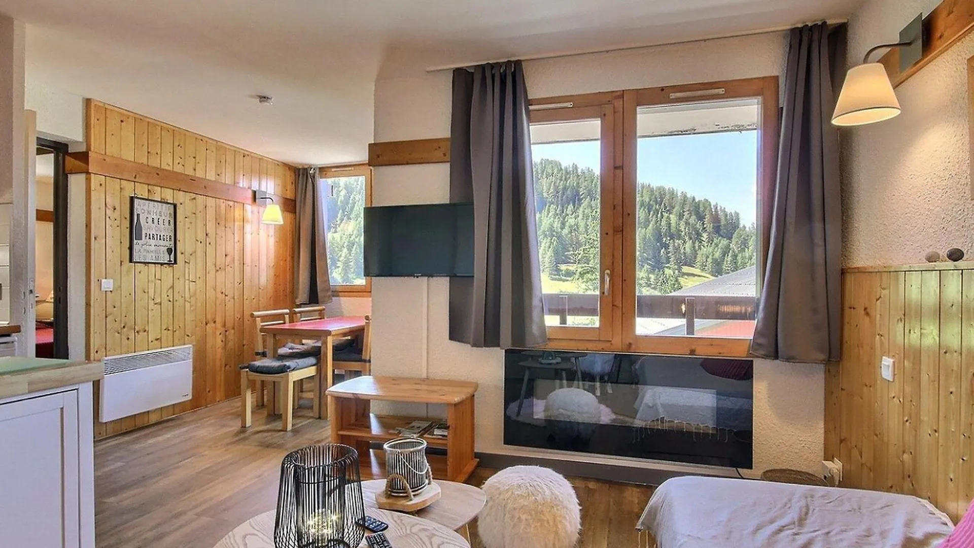 Charmant Appartement 2 Pieces Proche Commerces Avec Piscine - Fr-1-455-219 La Plagne-Tarentaise Apartment